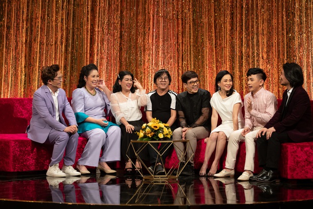 NSND Hồng Vân, Đình Toàn bật khóc cảm ơn NSƯT Thành Lộc - Ảnh 3. NSND Hồng Vân, Đình Toàn bật khóc cảm ơn NSƯT Thành Lộc - Ảnh 3.