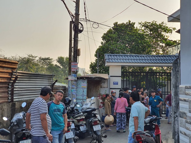 Nhân chứng vụ cháy nhà khiến 5 người tử vong ngày 27 Tết: May mà hôm qua 2 đứa cháu nội vừa được đưa về quê ngoại đón Tết - Ảnh 4.