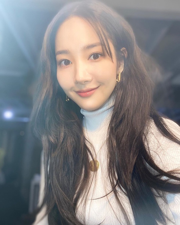 Nhan sắc của Park Min Young cứ trồi sụt thất thường: Tội vạ là do kiểu tóc hết, bạn cần tham khảo để tránh đi vào vết xe đổ - Ảnh 4.