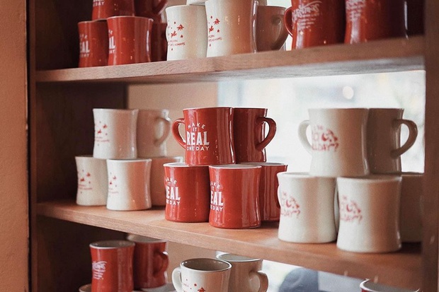 Nhất các bạn Hà Nội: sát Tết thì có luôn quán cafe mới toanh vừa xinh lại còn mở xuyên Tết, tha hồ rủ nhau đu đưa - Ảnh 6.