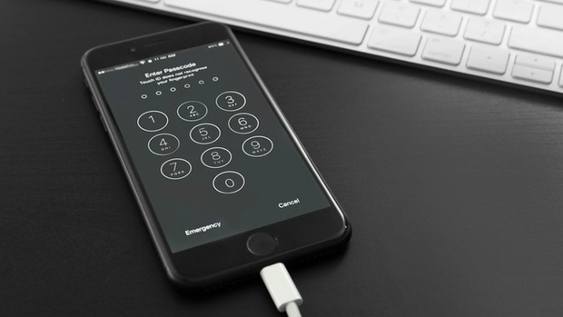 FBI có thể tự mình bẻ khóa iPhone 11, nhưng sao họ vẫn yêu cầu Apple táy máy hộ trên iPhone? - Ảnh 3.