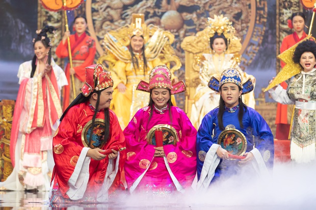 Táo Xuân 2020: Cẩm Ly cosplay Bà Tân, bé Sa - Á hậu Kiều Loan hóa rapper Tiên Vâu - Ảnh 4. Táo Xuân 2020: Cẩm Ly cosplay Bà Tân, bé Sa - Á hậu Kiều Loan hóa rapper Tiên Vâu - Ảnh 4.