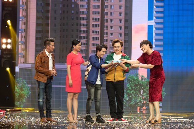 Táo Xuân 2020: Cẩm Ly cosplay Bà Tân, bé Sa - Á hậu Kiều Loan hóa rapper Tiên Vâu - Ảnh 7. Táo Xuân 2020: Cẩm Ly cosplay Bà Tân, bé Sa - Á hậu Kiều Loan hóa rapper Tiên Vâu - Ảnh 7.