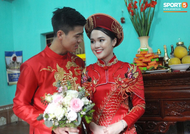 Duy Mạnh và công chúa béo Quỳnh Anh háo hức đón Giao thừa, năm đầu ăn Tết chung với tư cách vợ chồng - Ảnh 2.