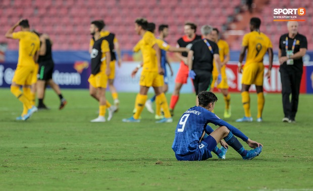 Tuột HCĐ U23 châu Á 2020, đương kim vô địch Uzbekistan càng đau đớn khi đã mất luôn tấm vé cuối cùng đến ngày hội thể thao lớn nhất hành tinh - Ảnh 10. Tuột HCĐ U23 châu Á 2020, đương kim vô địch Uzbekistan càng đau đớn khi đã mất luôn tấm vé cuối cùng đến ngày hội thể thao lớn nhất hành tinh - Ảnh 10.