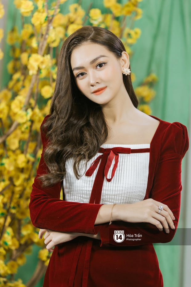 Mùng 3 Xuân Canh Tý, gặp Top 3 Miss World Việt Nam sau gần 1 năm đăng quang: Dù ở cương vị nào, Tết cũng phải trở về làm con gái nhỏ của gia đình! - Ảnh 8.