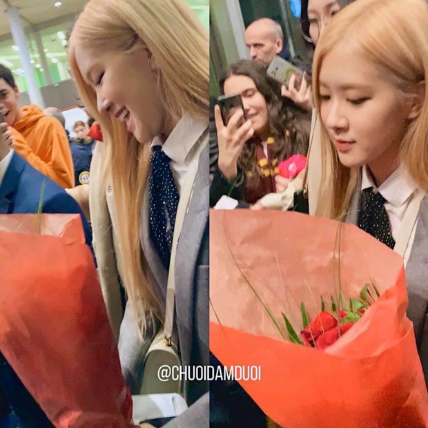 Gặp Rosé 5 lần, Lisa, Jennie hay Jessica, Sooyoung (SNSD) đều đã tay bắt mặt mừng: đọc ngay nhật ký fangirl số 1 Việt Nam để hưởng ké chút may mắn nào! - Ảnh 17. Gặp Rosé 5 lần, Lisa, Jennie hay Jessica, Sooyoung (SNSD) đều đã tay bắt mặt mừng: đọc ngay nhật ký fangirl số 1 Việt Nam để hưởng ké chút may mắn nào! - Ảnh 17.