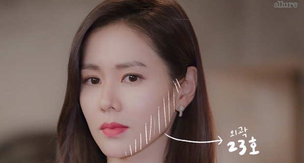 Thì ra bí kíp đánh nền mỏng nhẹ lại gọn mặt của Son Ye Jin lại chỉ đơn giản là mix 2 màu foundation lại với nhau - Ảnh 4. Thì ra bí kíp đánh nền mỏng nhẹ lại gọn mặt của Son Ye Jin lại chỉ đơn giản là mix 2 màu foundation lại với nhau - Ảnh 4.