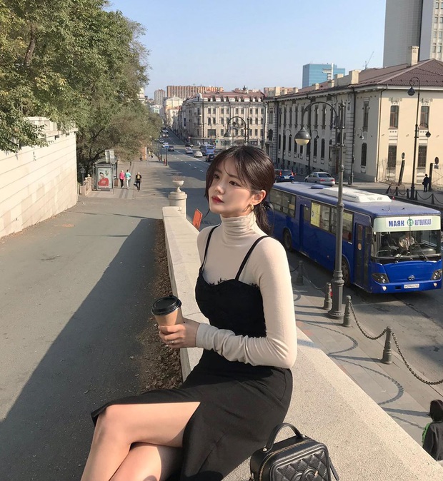 Combo váy áo được gái xinh xứ Hàn diện nhiệt tình nhất đợt này: Hack tuổi siêu ổn và thừa điểm thanh lịch để diện đến công sở  - Ảnh 7.