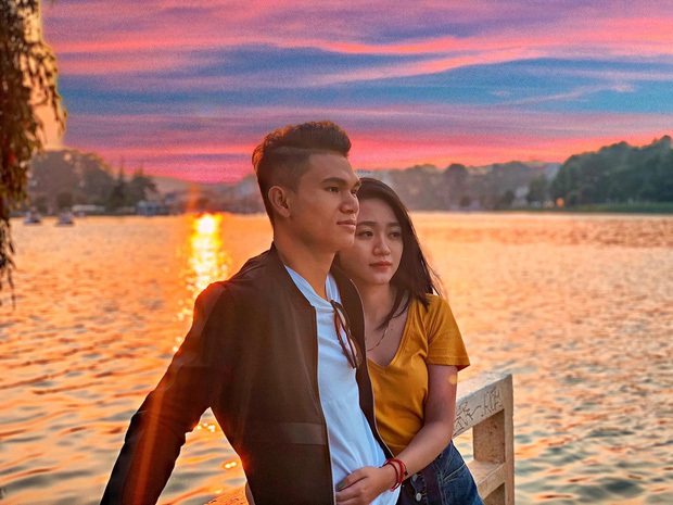 Xuân Mạnh cùng bạn gái tình cảm tại tiệc cưới Văn Đức - Nhật Linh, lấp lửng chuyện kết hôn - Ảnh 5. Xuân Mạnh cùng bạn gái tình cảm tại tiệc cưới Văn Đức - Nhật Linh, lấp lửng chuyện kết hôn - Ảnh 5.