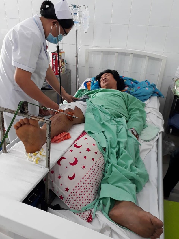 Hàng trăm cảnh sát đang vây bắt đối tượng nổ súng khiến 4 người chết ở Sài Gòn - Ảnh 3. Hàng trăm cảnh sát đang vây bắt đối tượng nổ súng khiến 4 người chết ở Sài Gòn - Ảnh 3.