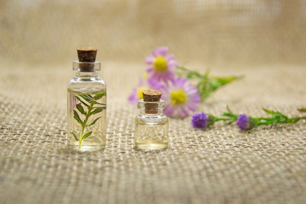 Ngoài chế độ ăn uống và tập luyện hợp lý, có 5 loại tinh dầu bạn cũng nên sử dụng để giảm cân nhanh và an toàn - Ảnh 1. Ngoài chế độ ăn uống và tập luyện hợp lý, có 5 loại tinh dầu bạn cũng nên sử dụng để giảm cân nhanh và an toàn - Ảnh 1.