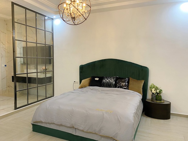 Choáng ngợp trước dinh thự siêu sang của vợ chồng DoinB và Umi - Cặp trai tài gái sắc, giàu có, vẹn toàn nhất LMHT là đây! - Ảnh 6. Choáng ngợp trước dinh thự siêu sang của vợ chồng DoinB và Umi - Cặp trai tài gái sắc, giàu có, vẹn toàn nhất LMHT là đây! - Ảnh 6.
