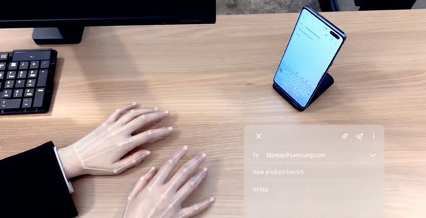 Bàn phím vô hình vừa trình làng bởi Samsung: Công nghệ không dành cho người quen mổ cò - Ảnh 1.