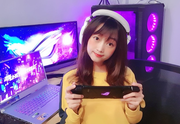 Mê mẩn vẻ đẹp ngọt lịm của Hạ Mi, nữ streamer hot nhất làng Liên quân Mobile Việt hiện nay - Ảnh 1. Mê mẩn vẻ đẹp ngọt lịm của Hạ Mi, nữ streamer hot nhất làng Liên quân Mobile Việt hiện nay - Ảnh 1.
