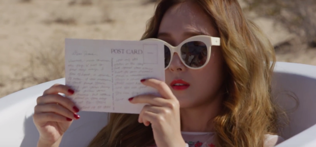 Jessica mượn danh SNSD để bán sách thành công, tự truyện thật ra chẳng có miếng liên quan mà chưa gì đã vội nhá hàng phần 2? - Ảnh 8. Jessica mượn danh SNSD để bán sách thành công, tự truyện thật ra chẳng có miếng liên quan mà chưa gì đã vội nhá hàng phần 2? - Ảnh 8.