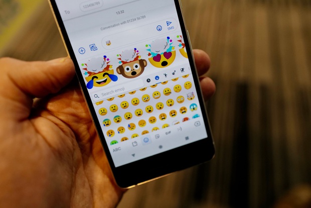 GenZ đang sử dụng emoji rất kỳ quặc nhưng lại cực kỳ sáng tạo - Ảnh 4. GenZ đang sử dụng emoji rất kỳ quặc nhưng lại cực kỳ sáng tạo - Ảnh 4.