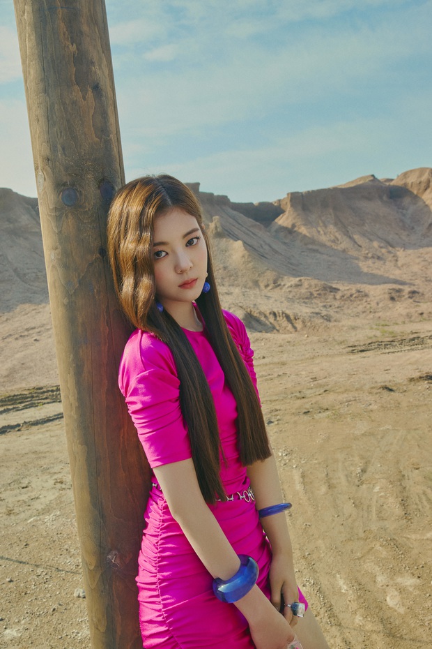 Phỏng vấn ITZY: Main dancer muốn thử sức ở vai trò biên đạo nhảy; Lia nhớ fan Việt, ao ước thưởng thức lại hủ tiếu và cà phê dừa! - Ảnh 6. Phỏng vấn ITZY: Main dancer muốn thử sức ở vai trò biên đạo nhảy; Lia nhớ fan Việt, ao ước thưởng thức lại hủ tiếu và cà phê dừa! - Ảnh 6.
