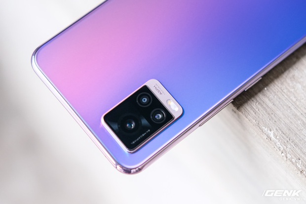 Vivo V20 chính thức bán ra tại Việt Nam, thiết kế đẹp, màu sắc trẻ nhưng giá chưa thực sự hấp dẫn nếu xét về cấu hình - Ảnh 2.