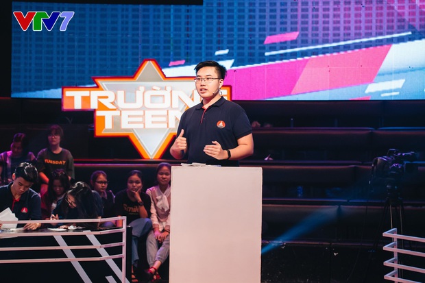 Nam sinh thi tranh biện nói 1 câu khiến đối thủ sững người, dân mạng vào hỏi: Đang công kích cá nhân hay tranh luận? - Ảnh 1.