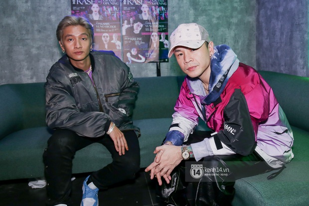 1 ngày sau khi bị loại, Binz rủ rê 16 Typh cùng rap Bigcityboi trên sân khấu, nguyên dàn thí sinh Rap Việt bất ngờ đến chung vui! - Ảnh 2. 1 ngày sau khi bị loại, Binz rủ rê 16 Typh cùng rap Bigcityboi trên sân khấu, nguyên dàn thí sinh Rap Việt bất ngờ đến chung vui! - Ảnh 2.