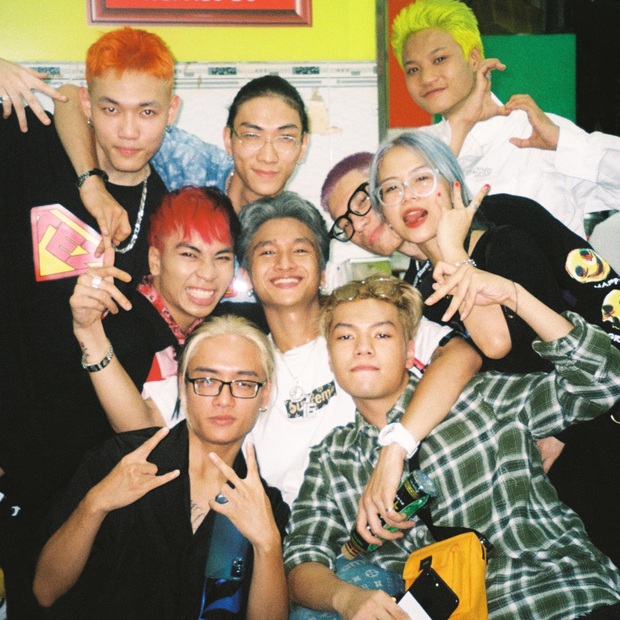 Hành trình đáng nhớ của 16 Typh tại Rap Việt: Vào Sài Gòn chỉ để cổ vũ bạn thân casting, run rủi thế nào lọt đến tận vòng Bứt phá! - Ảnh 1.