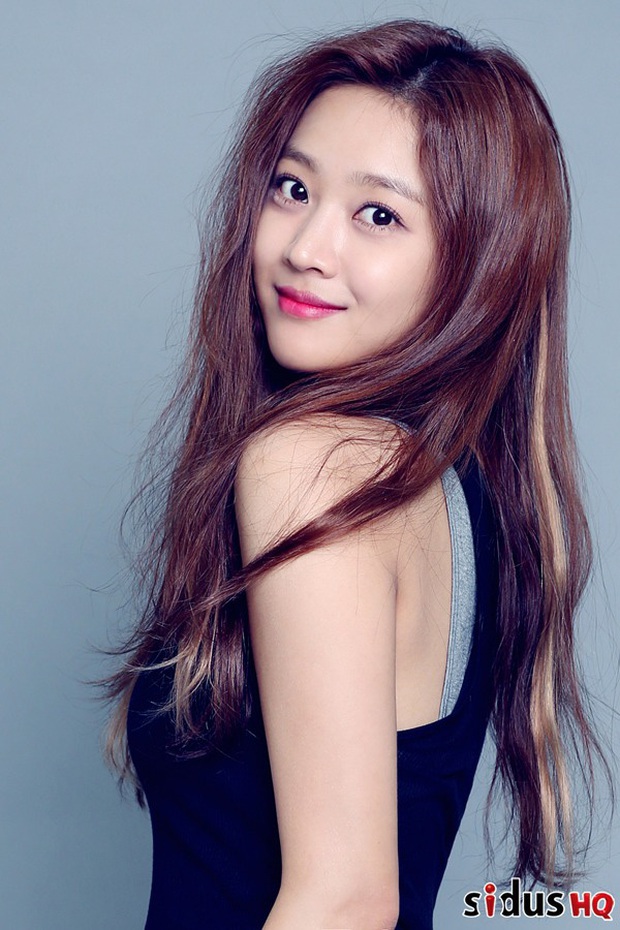 Jo Bo Ah - nữ chính Bạn Trai Tôi Là Hồ Ly: Bản sao của Sulli với body siêu mê, đời tư sạch sành sanh né gọn scandal! - Ảnh 11.