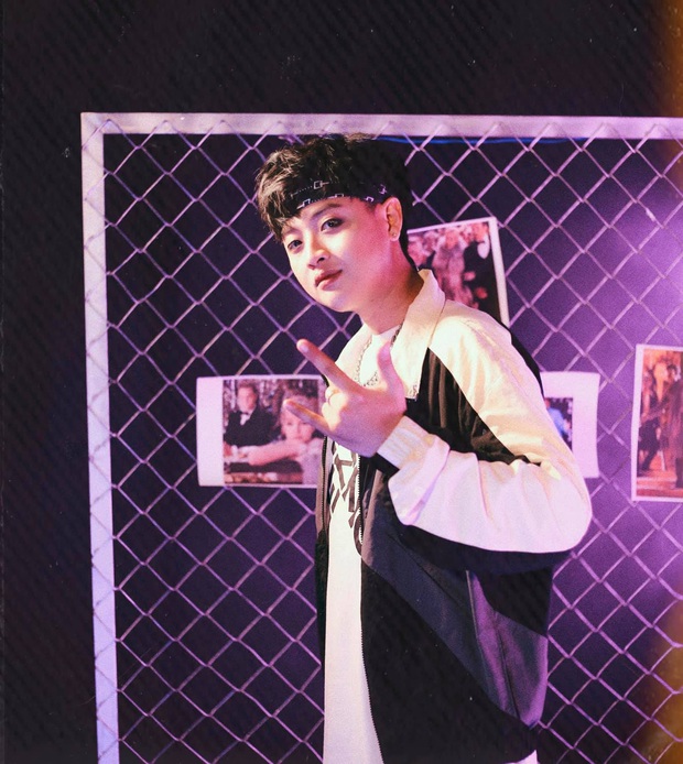 Lật lại hồ sơ khách hàng của vị stylist được Mỹ Tâm tin cẩn: Hóa ra không phải ai cũng tàn sát đồ hiệu như chị Tâm - Ảnh 2.