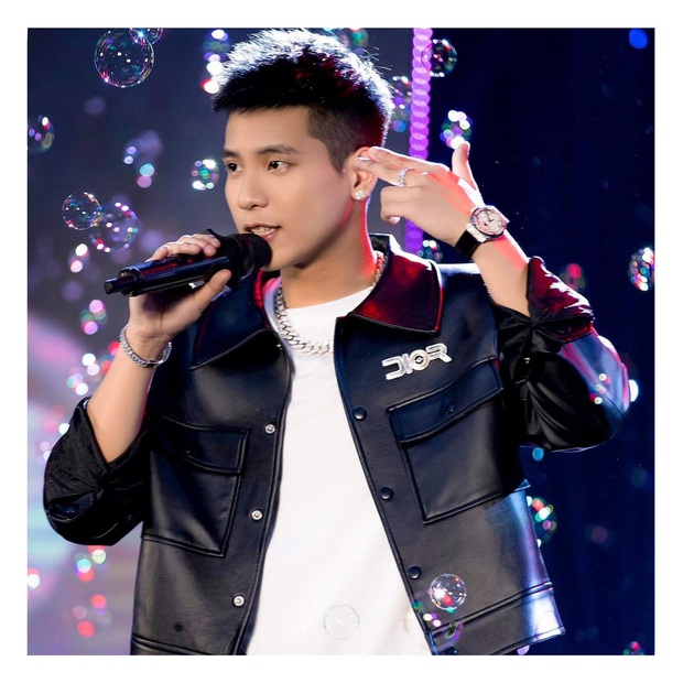 Lật lại hồ sơ khách hàng của vị stylist được Mỹ Tâm tin cẩn: Hóa ra không phải ai cũng tàn sát đồ hiệu như chị Tâm - Ảnh 8.