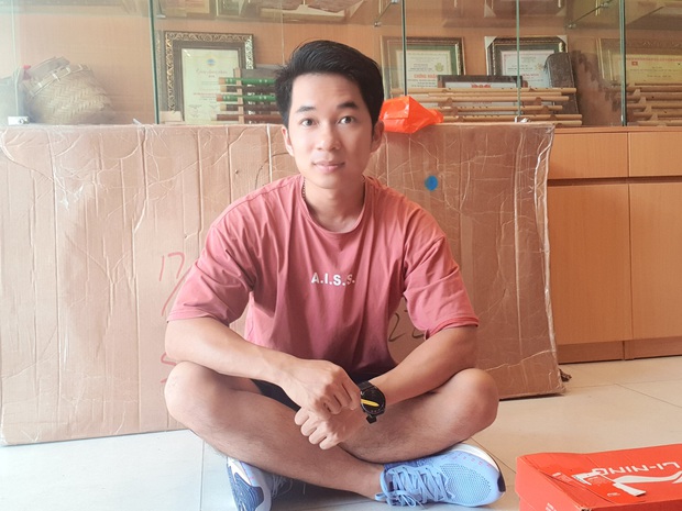 Chàng trai thi đại học 14 lần, thu nhập hàng chục tỷ đồng: Có lần mất trắng 700 triệu trong 1 ngày vẫn cắn răng làm tiếp - Ảnh 4. Chàng trai thi đại học 14 lần, thu nhập hàng chục tỷ đồng: Có lần mất trắng 700 triệu trong 1 ngày vẫn cắn răng làm tiếp - Ảnh 4.