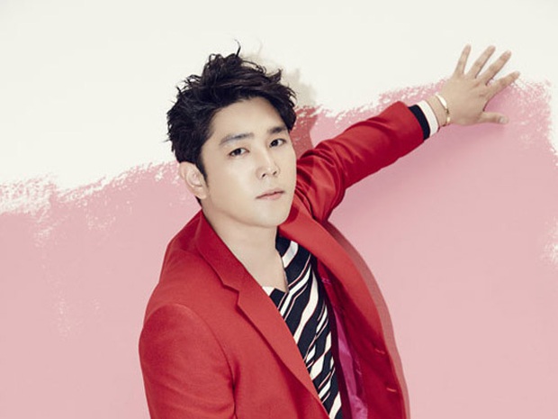 Không thể nhận ra nam thần Super Junior 1 thời: Mặt hốc hác, tuột dốc nhan sắc sau khi rời nhóm vì chuỗi bê bối - Ảnh 5. Không thể nhận ra nam thần Super Junior 1 thời: Mặt hốc hác, tuột dốc nhan sắc sau khi rời nhóm vì chuỗi bê bối - Ảnh 5.