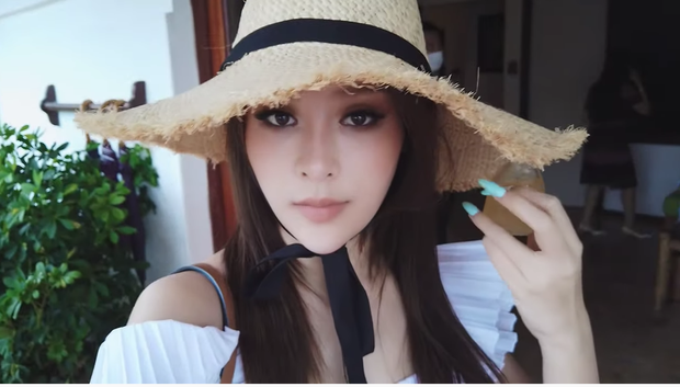 Huyền Baby khoe giảm 8kg để thoả sức diện bikini, tầm này đố ảnh cap màn hình hại được chị - Ảnh 5. Huyền Baby khoe giảm 8kg để thoả sức diện bikini, tầm này đố ảnh cap màn hình hại được chị - Ảnh 5.