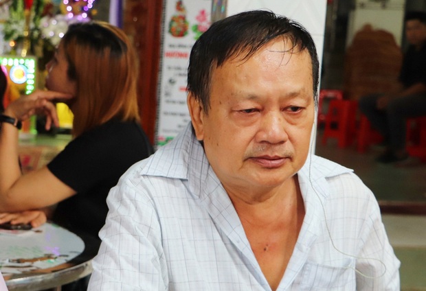 Tang lễ đẫm nước mắt của hiệp sĩ tử vong lúc truy đuổi tội phạm ở Biên Hòa: Vợ mang song thai thẫn thờ bên linh cữu chồng - Ảnh 7.