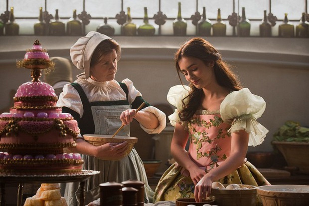 Nhan sắc vô thực của Lily Collins (Emily in Paris): Từ Bạch Tuyết e ấp đến nàng thơ chanh sả ở Paris, chị đẹp chị cân tất! - Ảnh 3.