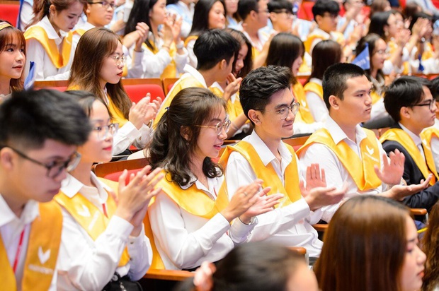 VinUni chính thức khai giảng năm học đầu tiên, 260 tân sinh viên khoá I đều sở hữu thành tích khủng - Ảnh 6.
