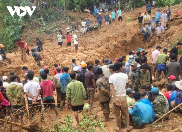 Số người chết do mưa lũ đã tăng lên 84, còn 38 người đang mất tích - Ảnh 1. Số người chết do mưa lũ đã tăng lên 84, còn 38 người đang mất tích - Ảnh 1.