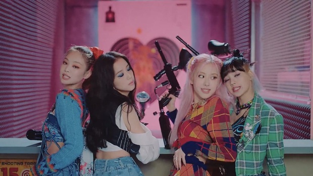 Controversy fires over BLACKPINK's new MV: People who want to swoon because they are too top, those who are disappointed look down on failure.  - Photo 7.