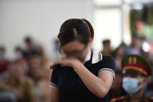 Chủ quán Nhắng nướng bị tuyên phạt 12 tháng tù giam: Bị cáo xin lỗi chị Hiền và toàn thể cộng đồng mạng - Ảnh 15.