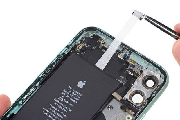 Lộ thông tin xác nhận Apple đã giảm dung lượng pin của iPhone 12 và iPhone 12 mini - Ảnh 1.