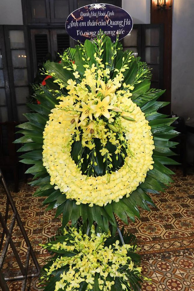 Quang Hà khóc nức nở trong tang lễ anh trai ruột, Lệ Quyên cùng nhiều nghệ sĩ xót thương - Ảnh 8.