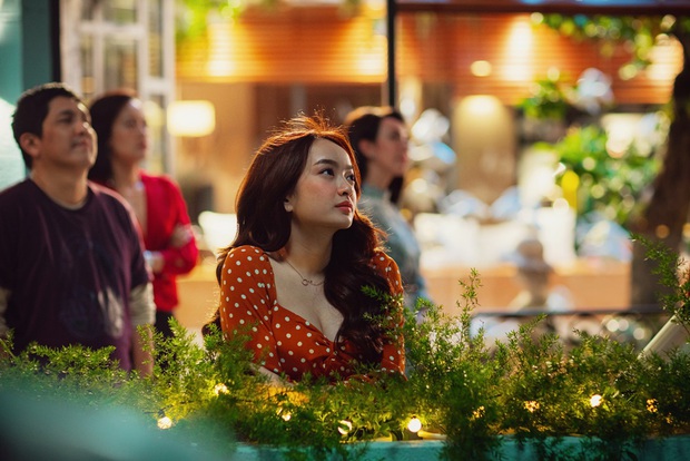 Hóa ra loạt twist drama của Tiệc Trăng Máu đã được tiết lộ qua quần áo đầy ẩn ý ngay từ đầu phim? - Ảnh 6.