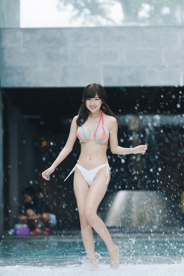 Ngắm vẻ đẹp tựa thiên thần của nữ streamer Thái, nhưng điều gây sốt lại là body quá nóng bỏng khi diện bikini - Ảnh 7.