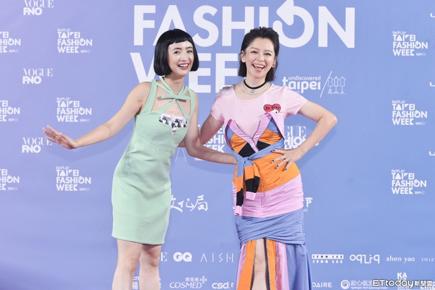 2 nữ thần thanh xuân gây thất vọng tại Tuần lễ thời trang: Nàng mặt đơ như tượng, nàng ăn mặc dìm dáng thậm tệ - Ảnh 6.