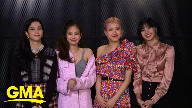 BLACKPINK chạy show mệt phờ nhưng chuyên nghiệp lắm: Hậu trường ăn mặc xuề xòa nhưng lên sóng là “perfect - Ảnh 6.