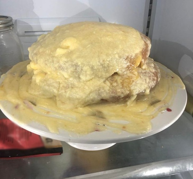 Đã không biết nấu ăn thì tốt nhất nên tránh xa gian bếp, cứ “ngoan cố” như hội này kiểu gì cũng tạo ra thảm hoạ thôi (Phần 2) - Ảnh 1.