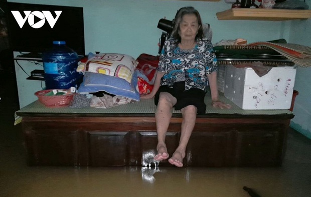 Quảng Bình trích hơn 110 tỷ đồng giúp dân khắc phục hậu quả lũ lụt - Ảnh 1.