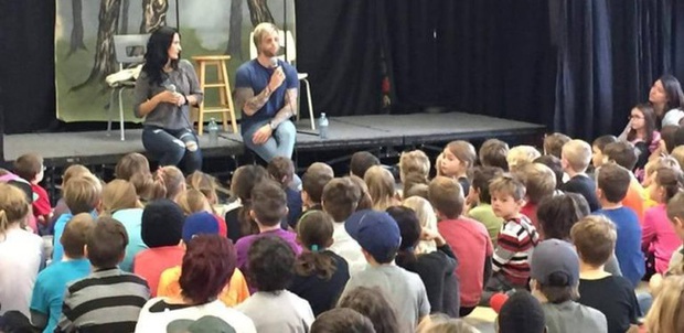 Sinh ra với diện mạo kỳ lạ, bé trai mới 2 ngày tuổi đã bị bố mẹ bỏ rơi và cuộc sống ai cũng phải ngước nhìn 3 thập kỷ sau - Ảnh 5.