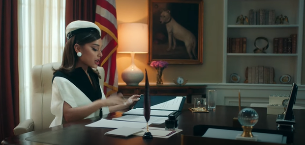 Position - Liệu có phải nước đi sai của Ariana Grande sau Thank You, Next? - Ảnh 6.