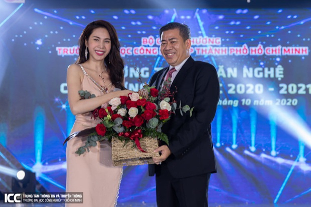 Thủy Tiên tâm sự sau khi cứu trợ miền Trung: Sợ không hát nổi, năn nỉ hủy show vì còn ngơ ngơ như trên trời rớt xuống - Ảnh 2.