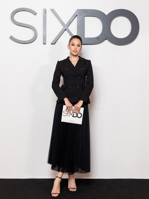 Angela Phương Trinh comeback chặt đẹp dàn mỹ nhân, Khánh Linh đã dát vàng lông mày còn xách túi lồng chim nửa tỷ - Ảnh 4.